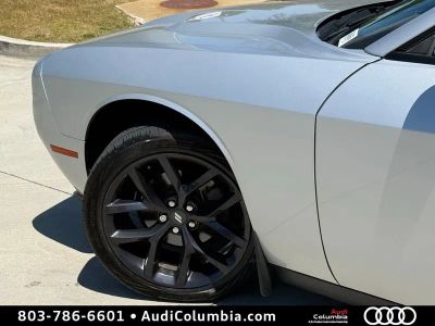 2021 Dodge Challenger SXT - Photo 7