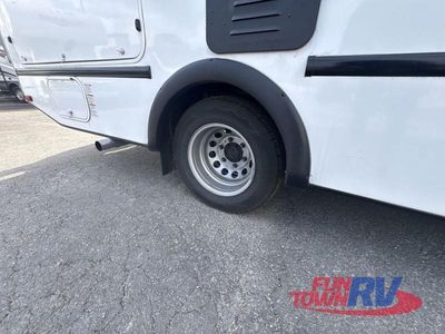 2026 Gulf Stream RV Yellowstone - Photo 11