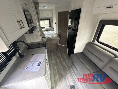 2026 Gulf Stream RV Yellowstone - Photo 14