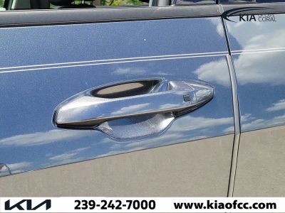 2024 Kia Sportage — photo 9 view