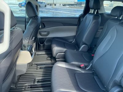 2026 Kia Carnival - Photo 17