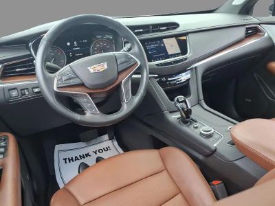 2021 Cadillac XT5 — detail view