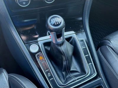 2016 Volkswagen Golf R — photo 15 view