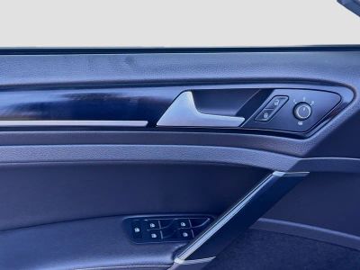 2016 Volkswagen Golf R — photo 16 view