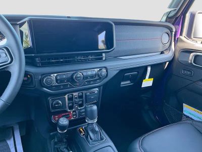 2026 Jeep Wrangler — photo 21 view