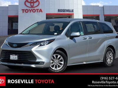 2022 Toyota Sienna - Photo 1