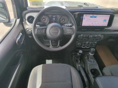 2026 Jeep Wrangler — photo 16 view