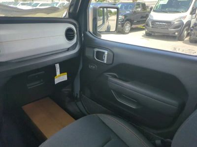 2026 Jeep Wrangler — photo 17 view
