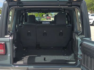 2026 Jeep Wrangler — photo 13 view