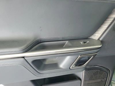 2023 Rivian R1T — photo 15 view