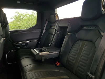 2023 Rivian R1T — photo 8 view