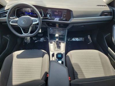 2024 Volkswagen Jetta — photo 10 view