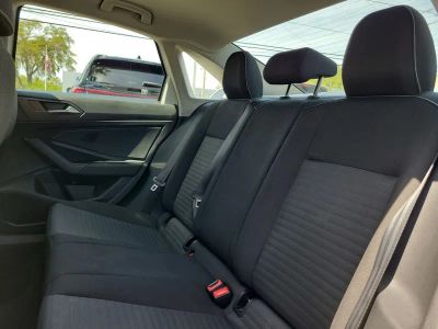 2024 Volkswagen Jetta — photo 9 view