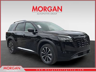 2026 Nissan Pathfinder Platinum in Black — front three-quarter view