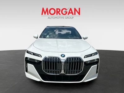 2024 BMW 7 Series — side profile view