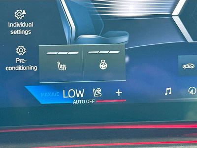 2024 BMW 7 Series — photo 21 view