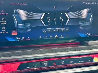 2024 BMW 7 Series — photo 16 view