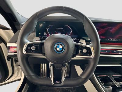 2024 BMW 7 Series — photo 11 view