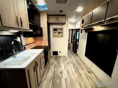 2024 Cruiser RV Stryker - Photo 4
