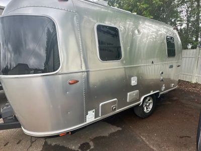 2024 Airstream Bambi - Photo 2