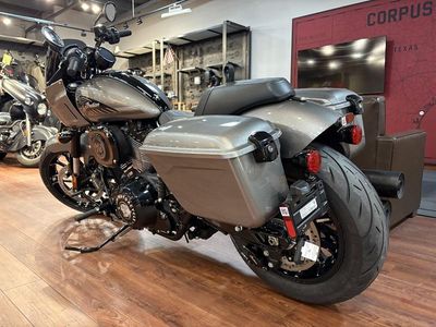 2025 Indian Motorcycle Sport Chief RT Heavy Metal - Photo 3
