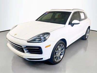 2020 Porsche Cayenne — rear three-quarter view