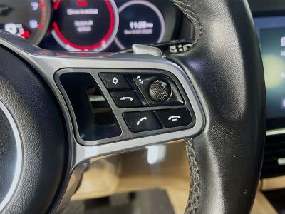 2020 Porsche Cayenne — photo 17 view