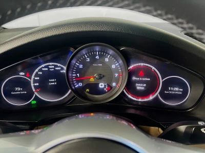 2020 Porsche Cayenne — photo 14 view