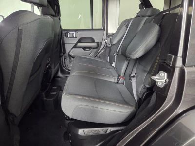 2025 Jeep Wrangler — photo 26 view