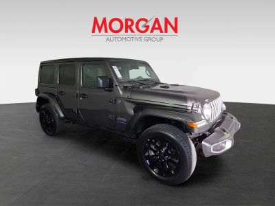 2025 Jeep Wrangler — side profile view