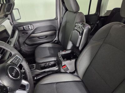 2025 Jeep Wrangler — photo 23 view
