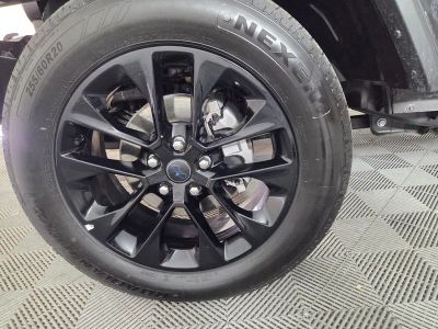 2025 Jeep Wrangler — photo 10 view