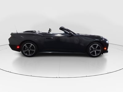 2024 Ford Mustang - Photo 8