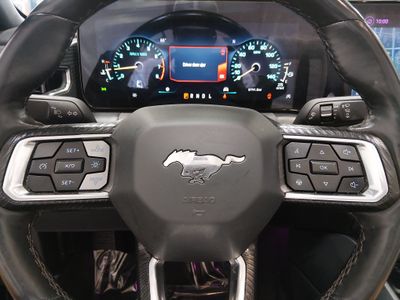 2024 Ford Mustang - Photo 12