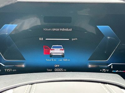 2026 BMW X5 — photo 9 view