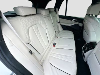 2026 BMW X5 — photo 22 view