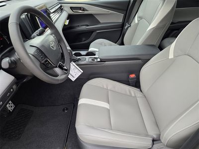 2026 Toyota Camry - Photo 8