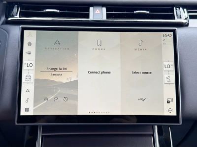 2026 Land Rover Range Rover Velar — photo 31 view