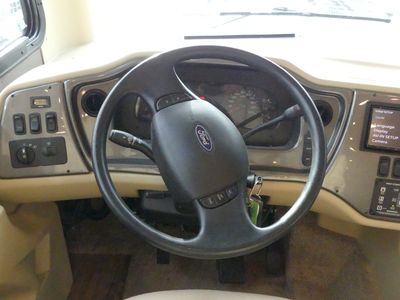 2019 Tiffin Open Road Allegro — photo 9 view