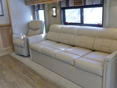 2019 Tiffin Open Road Allegro — photo 15 view