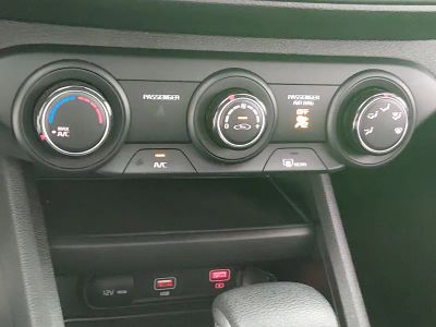 2024 Kia Forte — photo 18 view