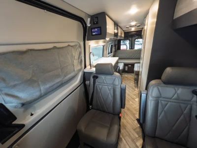 2025 Thor Motor Coach SANCTUARY - Photo 9