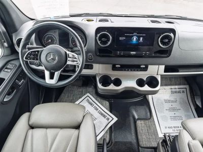 2025 Thor Motor Coach SANCTUARY - Photo 3