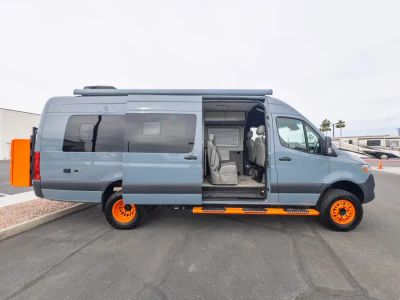 2025 Thor Motor Coach SANCTUARY - Photo 20