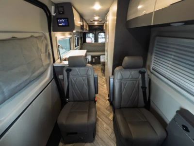 2025 Thor Motor Coach SANCTUARY - Photo 6