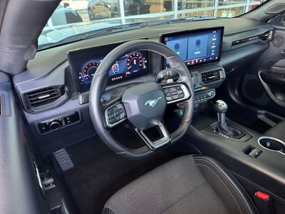 2024 Ford Mustang GT - Photo 3