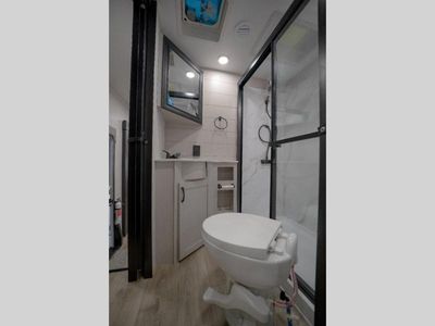 2026 Jayco Seismic - Photo 13