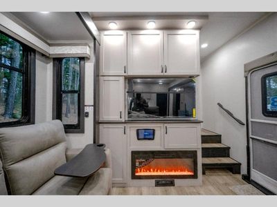 2026 Jayco Seismic - Photo 8