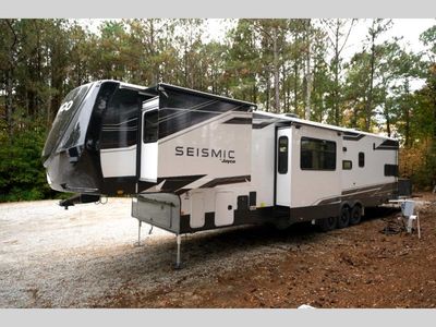 2026 Jayco Seismic - Photo 21