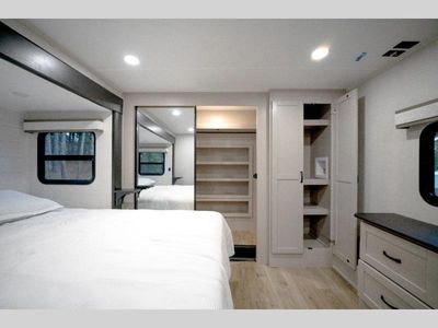 2026 Jayco Seismic - Photo 16